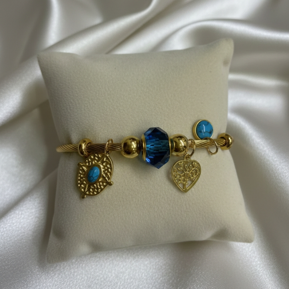Adjustable anti tarnish bracelet with blue stone 795 Size-2.4